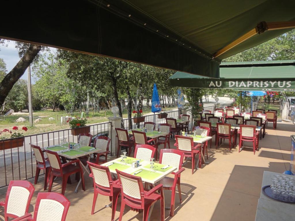 Terrasses De L'Aven Hotel Orgnac-l'Aven Luaran gambar